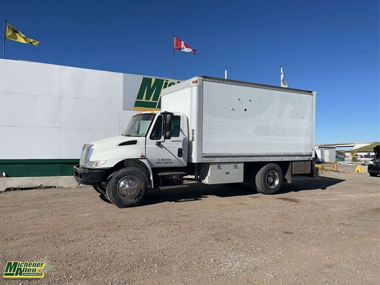 2005-international-durastar-4300-image-1