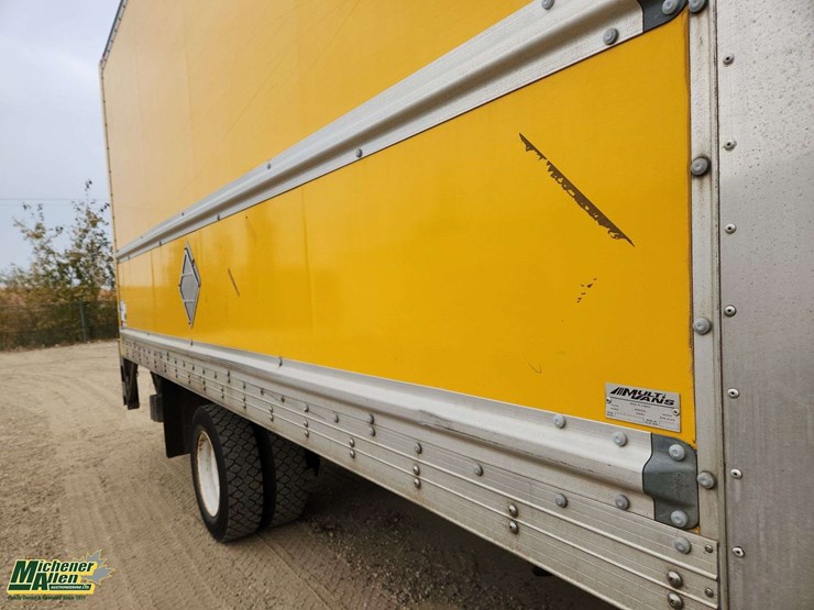 2013-international-durastar-4300-image-37