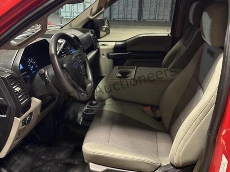 2017-ford-f150-image-23