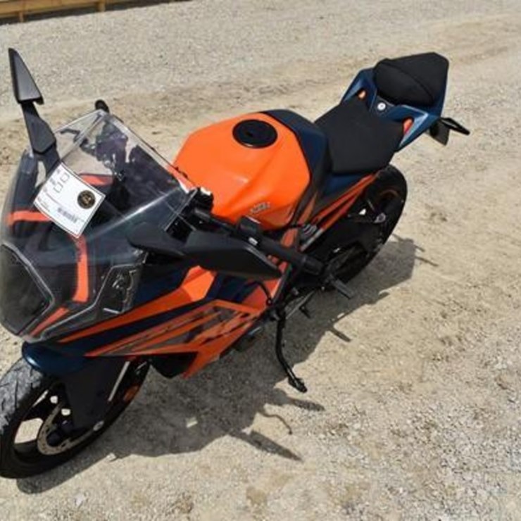 2024 KTM RC390 37974