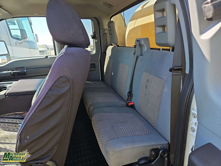 2011-ford-f550-image-15