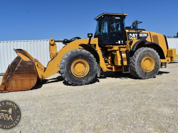 2016-caterpillar-982m-image-27