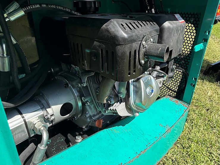 #610-•-2025-cfg-industrial-mh12rx-hydraulic-track-type-mini-excavator-image-11