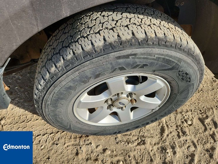 2011-ford-expedition-image-31