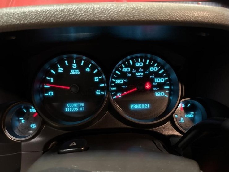 2013-chevrolet-silverado-1500-image-18