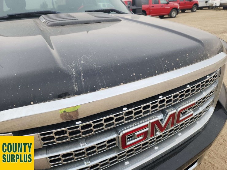 2013-gmc-sierra-2500hd-image-36