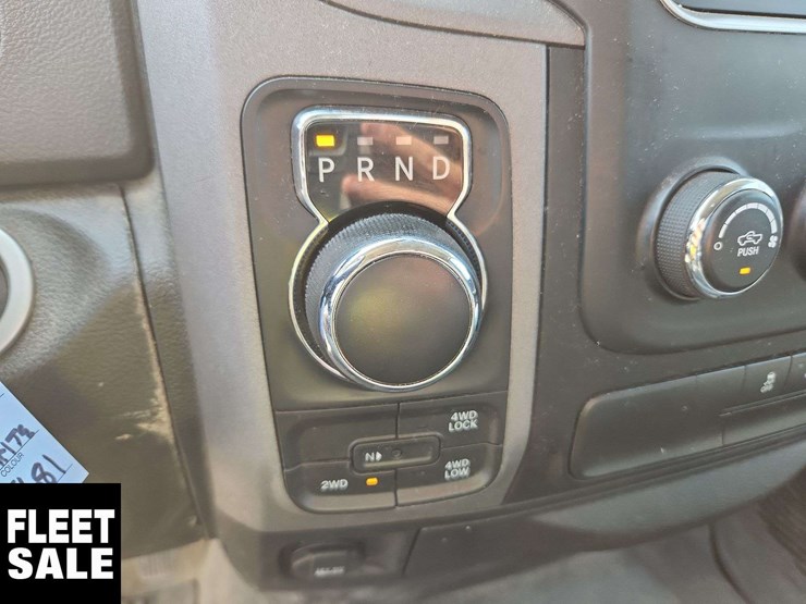 2016-ram-tradesman-image-10