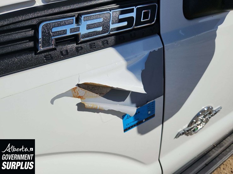 2011-ford-f350-image-34