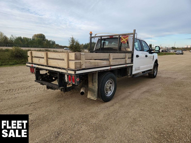 2020-ford-f350-image-4