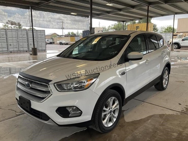 2017-ford-escape-se-image-4