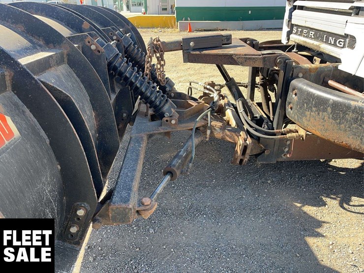 2006-sterling-lt8500-image-20