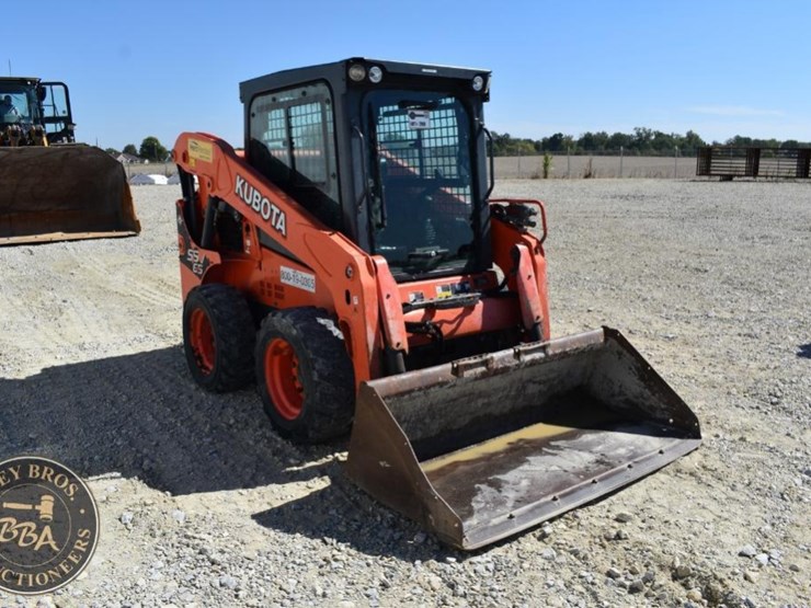2017-kubota-ssv65-image-50