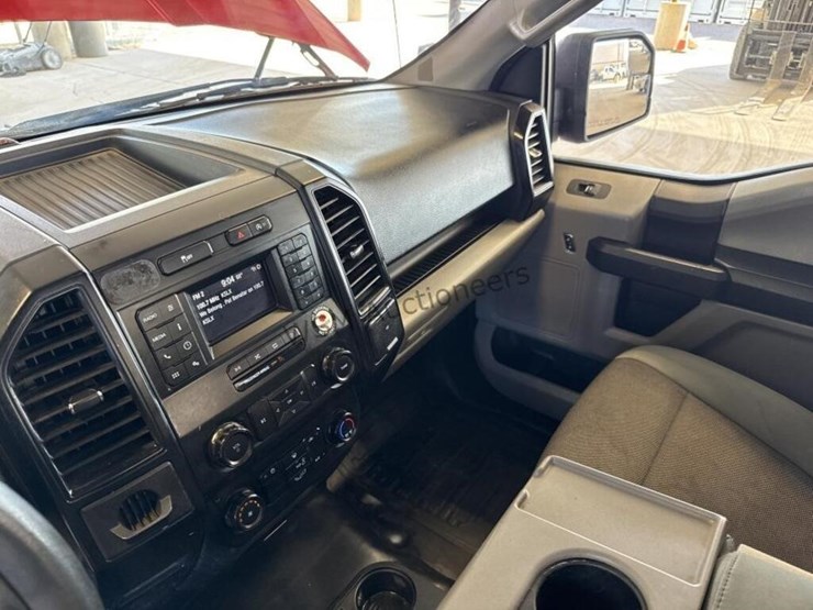 2018-ford-f150-image-19
