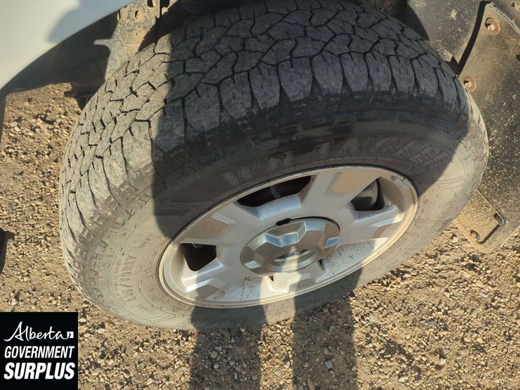 2010-ford-f150-image-30