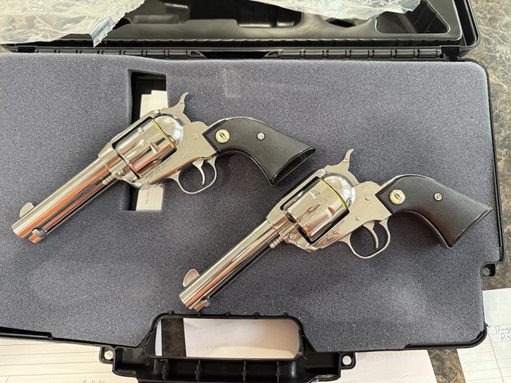 (2)-ruger-new-vaquero-357-mag-cal-pistols-image-5