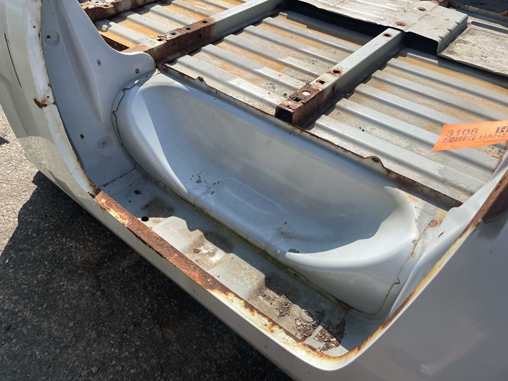 #3108-•-chevy-truck-box-(o6)-image-14