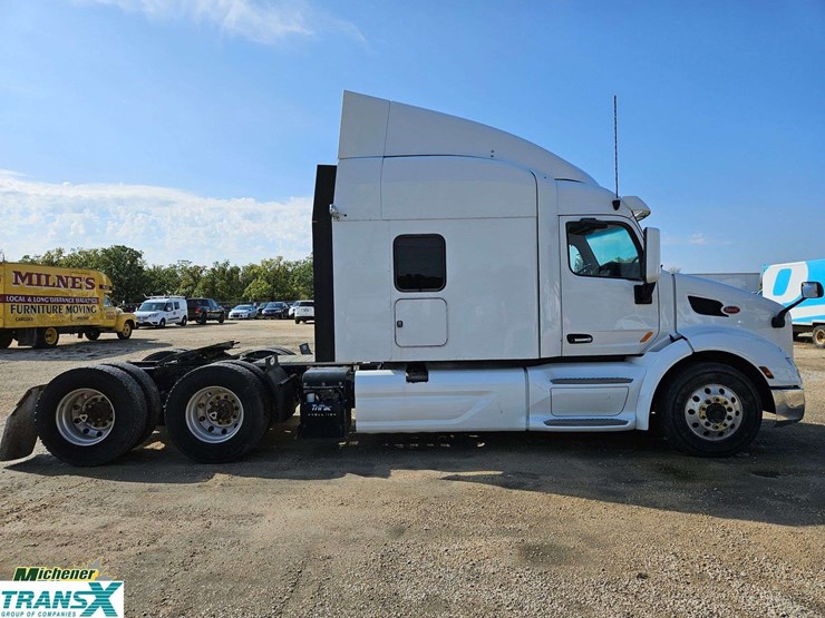 2019-peterbilt-579-image-5