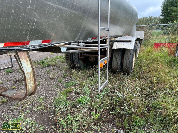 1975-certified-t.p.u.-t/a-water-tank-trailer-image-11