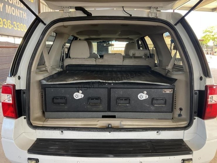 2014-ford-expedition-image-9