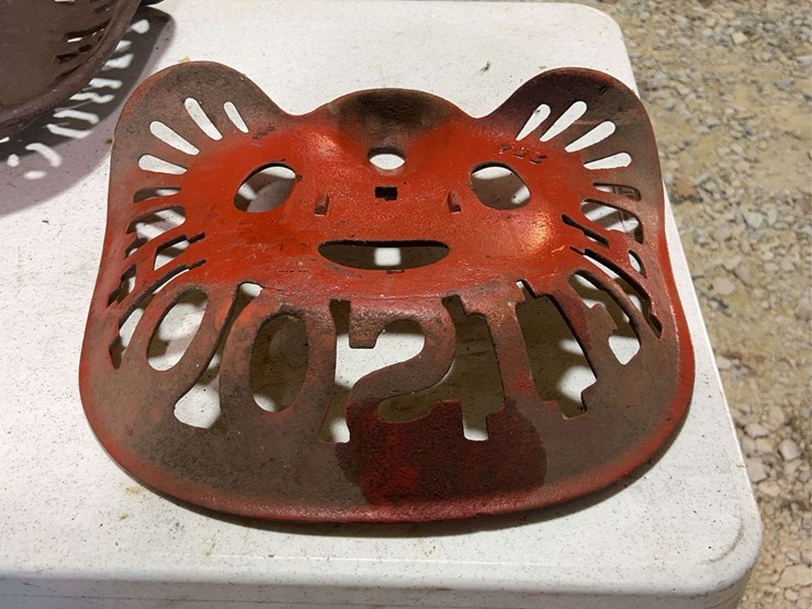 (3)-cast-iron-seats-image-6