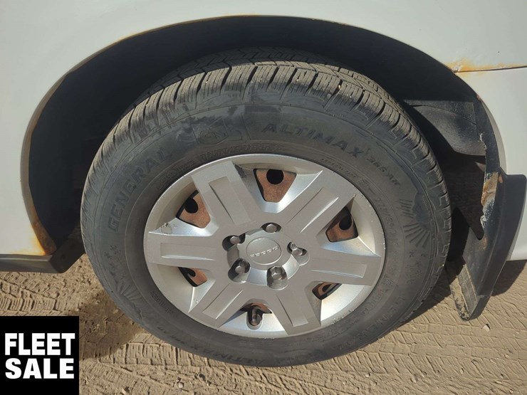 2012-dodge-grand-caravan-se-image-33
