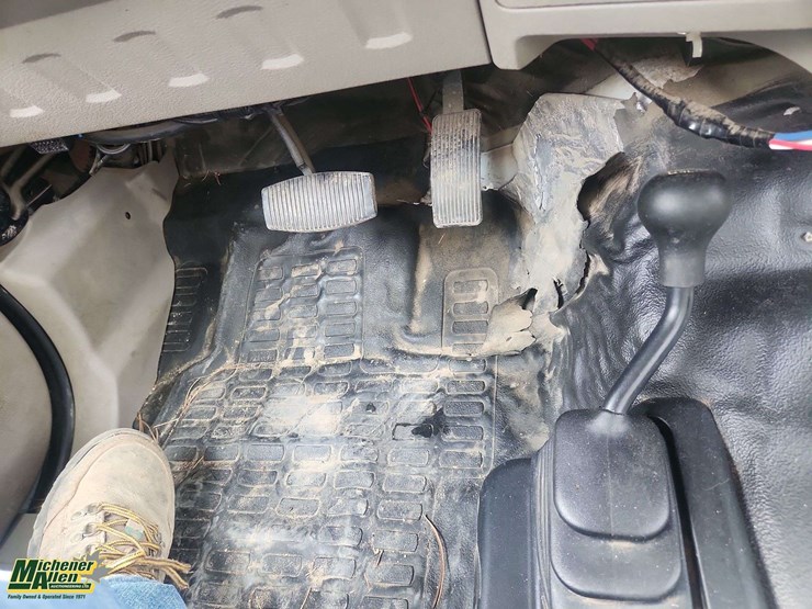 2008-ford-f550-image-14
