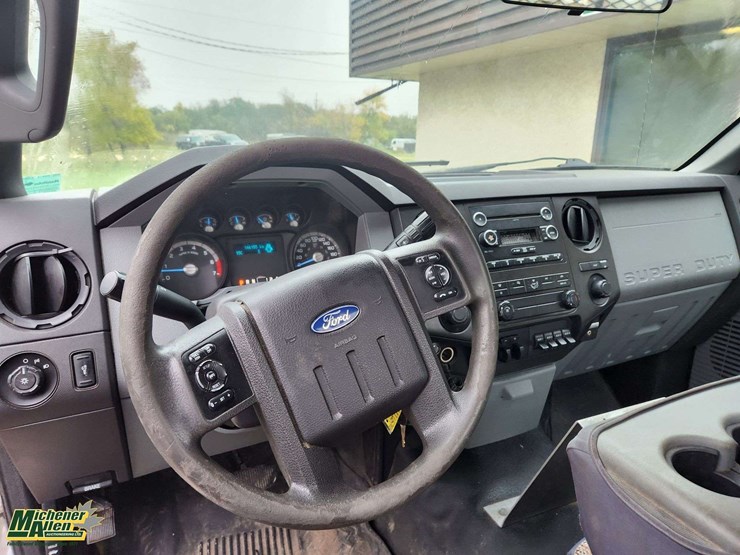 2016-ford-f350-image-15