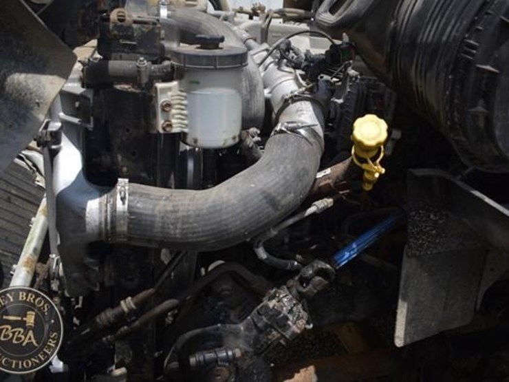 2014-international-prostar-image-19