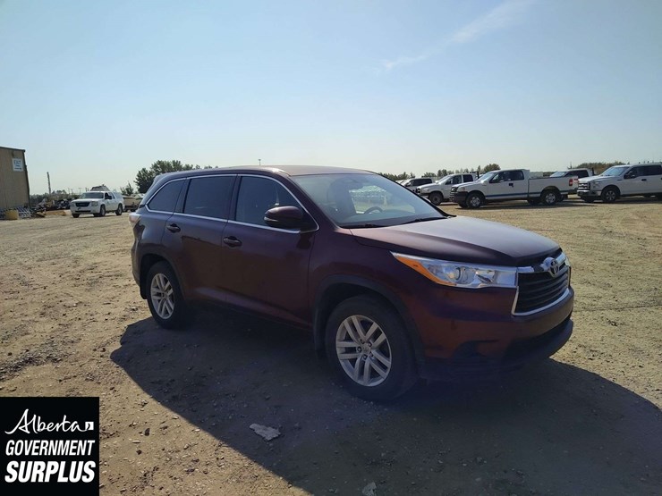 2015-toyota-highlander-image-2
