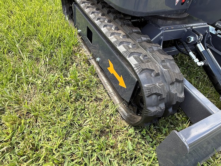 #602-•-2025-cfg-industrial-mx15r-hydraulic-track-type-mini-excavator-image-5