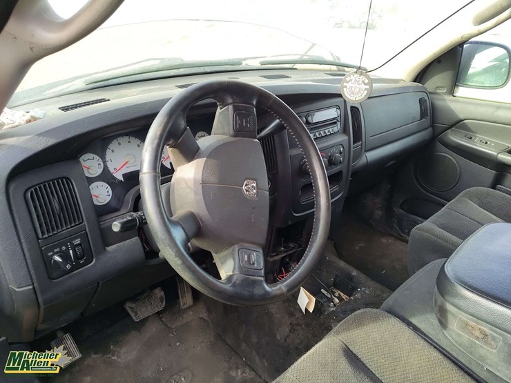 2005-dodge-ram-1500-image-11