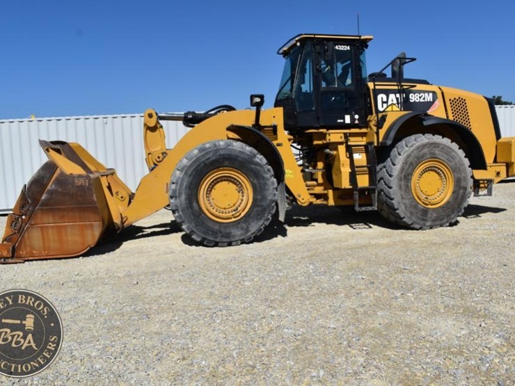 2016-caterpillar-982m-image-28