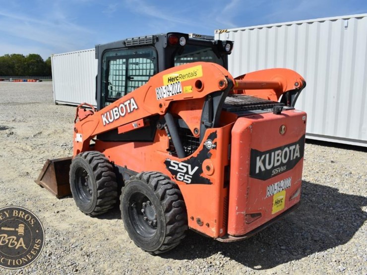 2017-kubota-ssv65-image-60