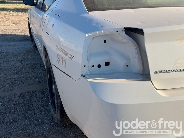 2008-dodge-charger-image-32