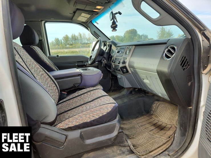 2014-ford-f350-image-16