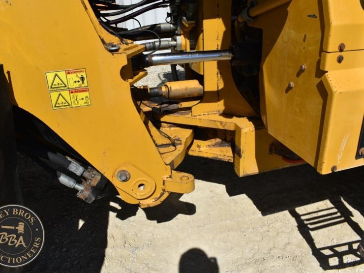 2016-caterpillar-982m-image-61