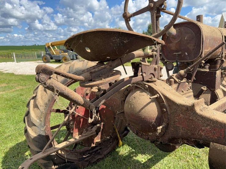 farmall-f-20-image-27