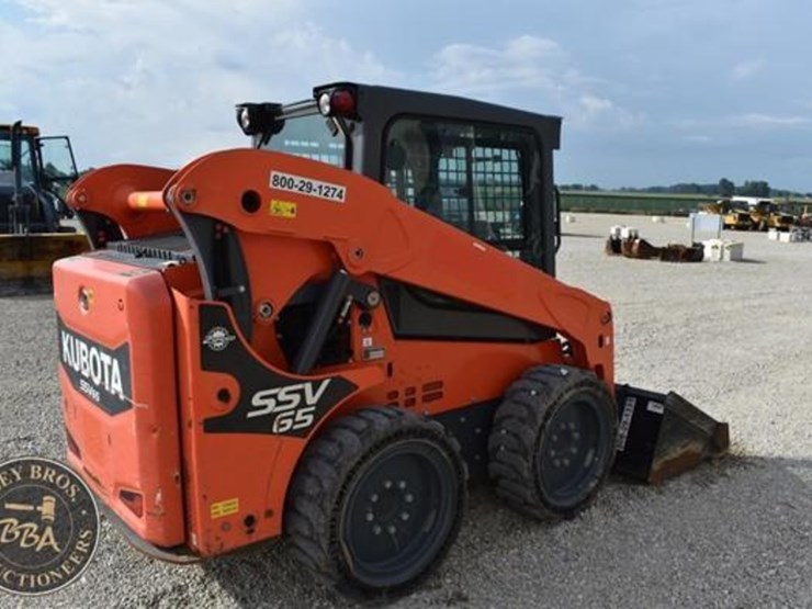 2020-kubota-ssv65-image-16
