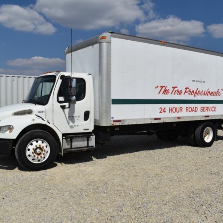 2009 FREIGHTLINER BUSINESS CLASS M2 106