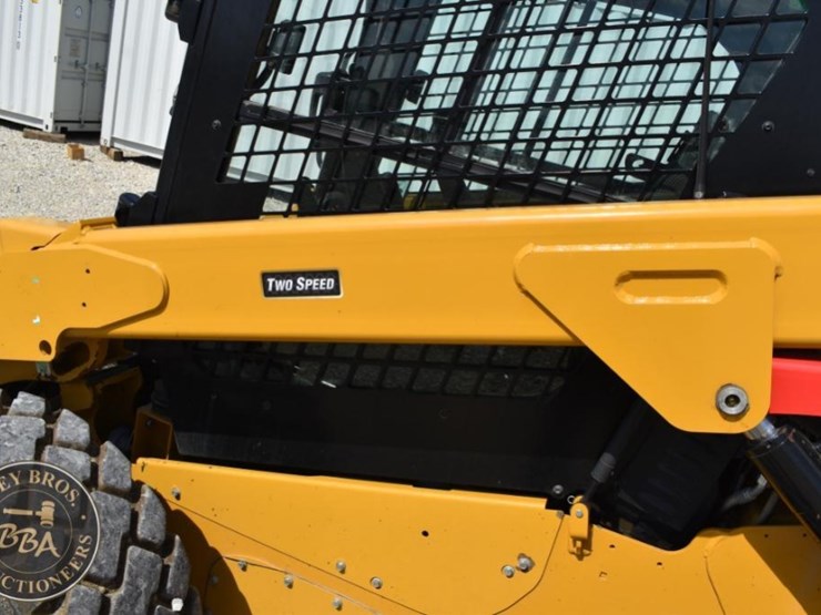 2021-caterpillar-272d3-image-26