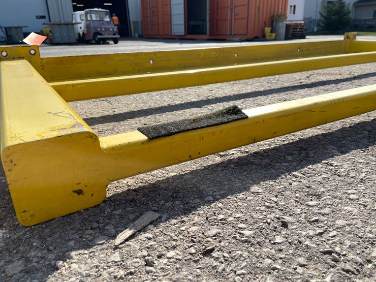 #3016-•-heavy-duty-safety-guardrail-(cont)-image-6