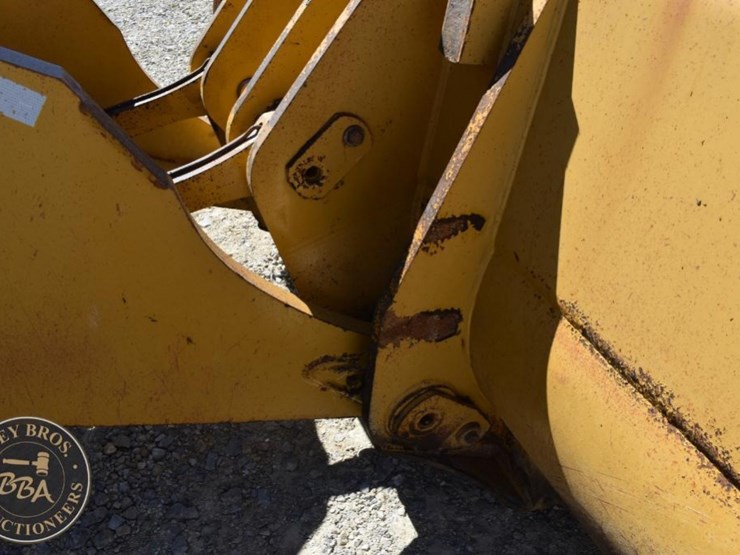 2014-caterpillar-982m-image-69