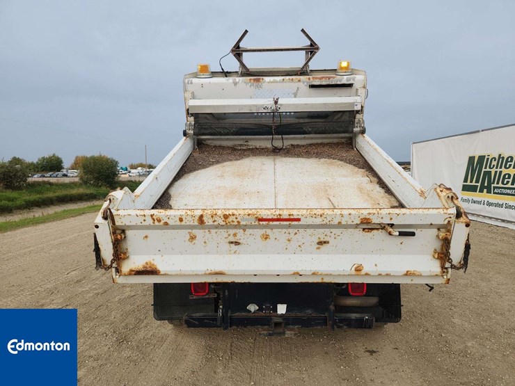 2012-ford-f550-image-40