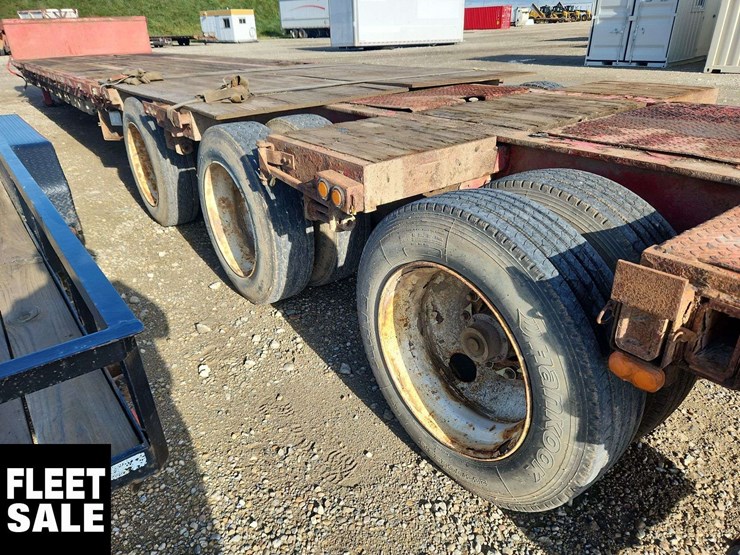 2008-manac-tri/a-step-deck-trailer-image-20
