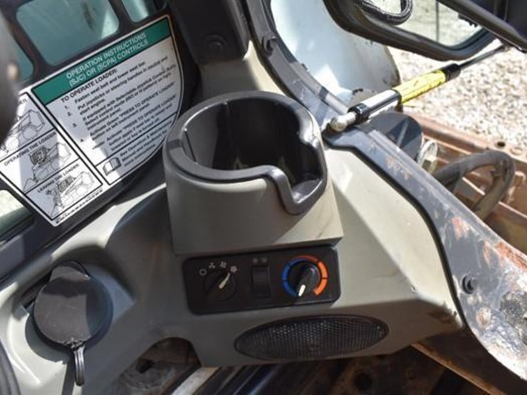 2017-bobcat-s570-image-46