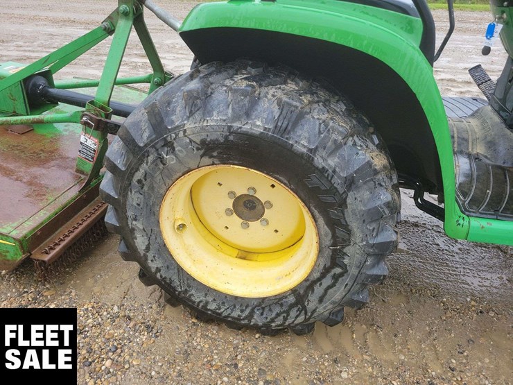 2000-john-deere-4400-image-24