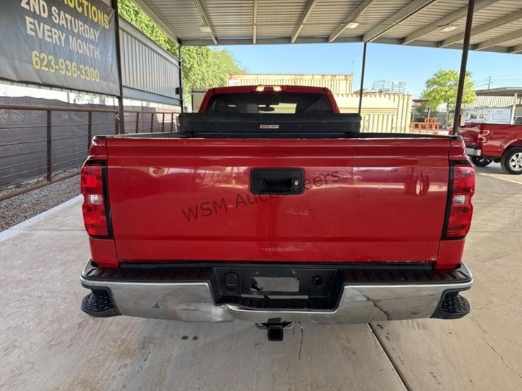 2015-chevrolet-silverado-1500-image-8