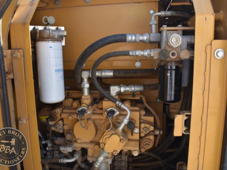 2011-caterpillar-312d-image-28