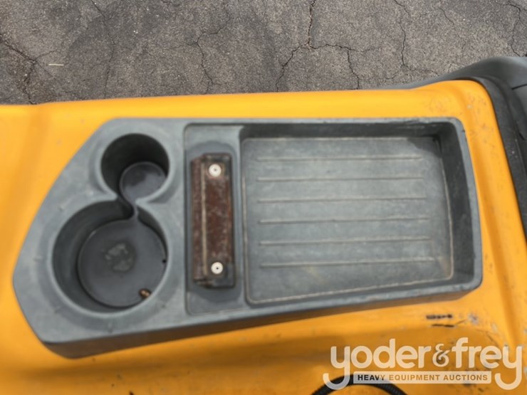 2018-hyundai-30lc-7a-image-14