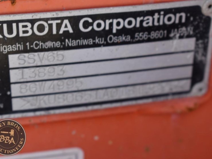 2017-kubota-ssv65-image-68